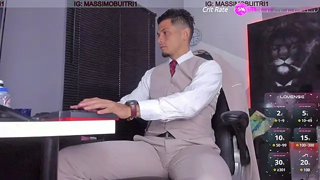 Snapshot of massimo_g chatting on 01/21/25, 01:43 massimo g online show from 01/21/25, 01:43