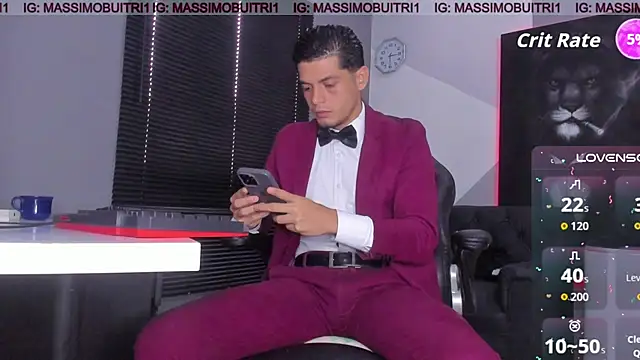 Snapshot of massimo_g chatting on 11/05/25, 12:49 massimo g online show from 11/05/25, 12:49