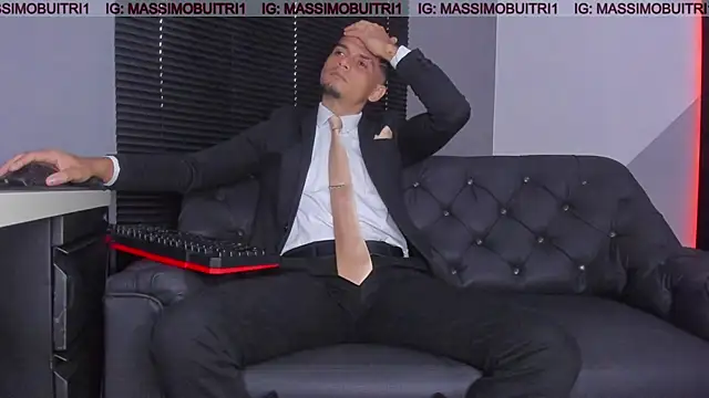 Snapshot of massimo_g chatting on 12/05/25, 12:36 massimo g online show from 12/05/25, 12:36