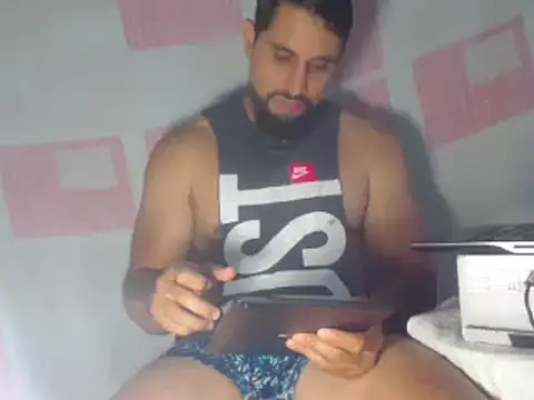 sebasx412 online show from 02/05/25, 07:31