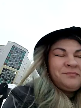 ZenaPallmer online show from 02/16/25, 05:37