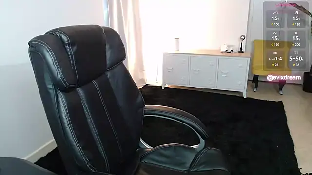 Crystal-dreamt online show from 04/07/26, 09:10