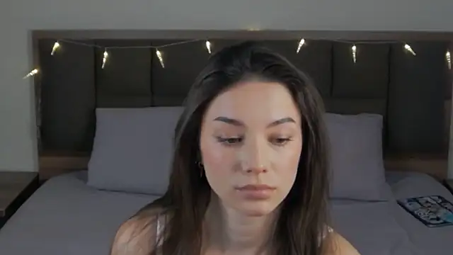 sinthiaroze online show from 03/01/25, 02:02