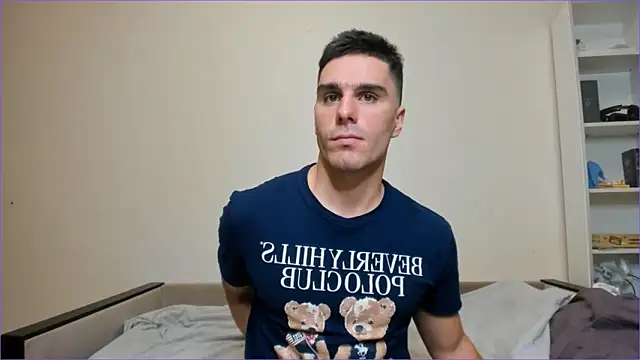 Snapshot of sam_huston chatting on 12/12/24, 09:15 sam huston online show from 12/12/24, 09:15