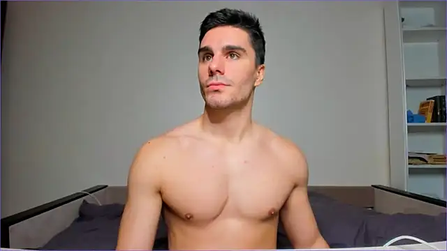 Snapshot of sam_huston chatting on 01/15/25, 04:54 sam huston online show from 01/15/25, 04:54