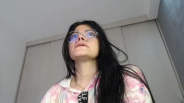 cristal sexybody online show from 04/18/26, 07:18