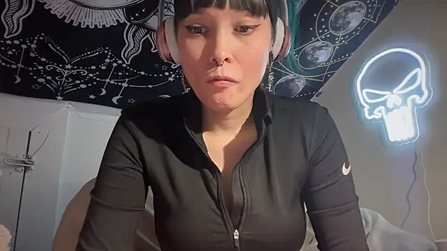 FRRANNKIE online show from 02/23/25, 03:40