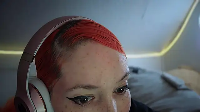 FRRANNKIE online show from 10/07/25, 06:38