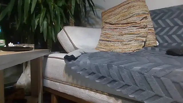 Snapshot of reslerkek31 chatting on 02/21/26, 10:22 reslerkek31 online show from 02/21/26, 10:22