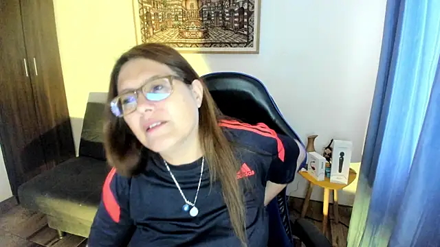 Ivette Shaira online show from 04/14/26, 11:27