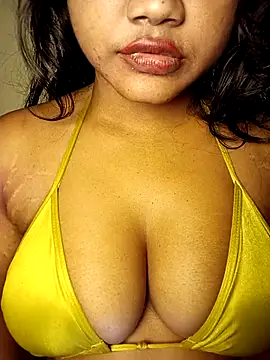 Hotlisa online show from 12/03/25, 05:04