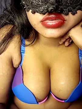 Hotlisa online show from 12/16/25, 05:40