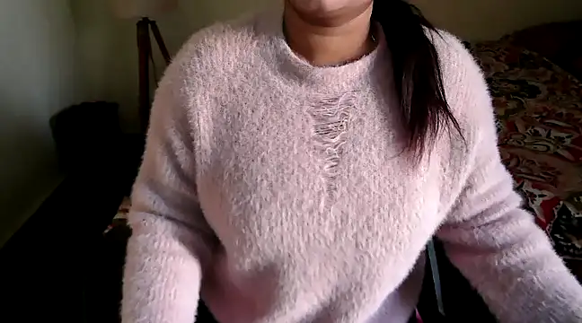 Snapshot of shivi_moto chatting on 01/21/25, 03:15 shivi moto online show from 01/21/25, 03:15