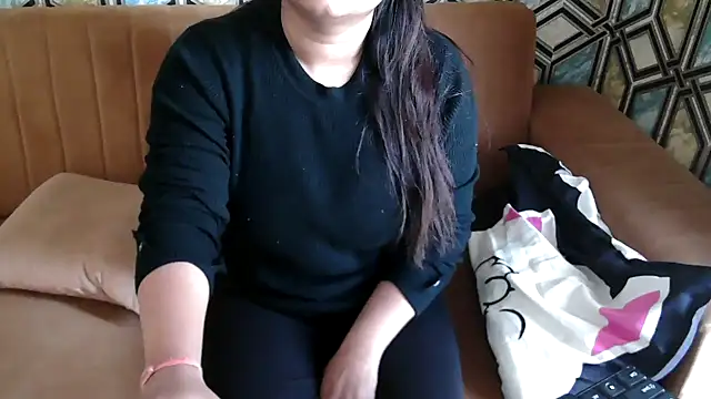 Snapshot of shivi_moto chatting on 02/23/25, 06:39 shivi moto online show from 02/23/25, 06:39