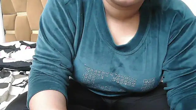 Snapshot of shivi_moto chatting on 02/27/25, 03:58 shivi moto online show from 02/27/25, 03:58