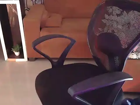 Snapshot of shivi_moto chatting on 10/10/25, 06:56 shivi moto online show from 10/10/25, 06:56