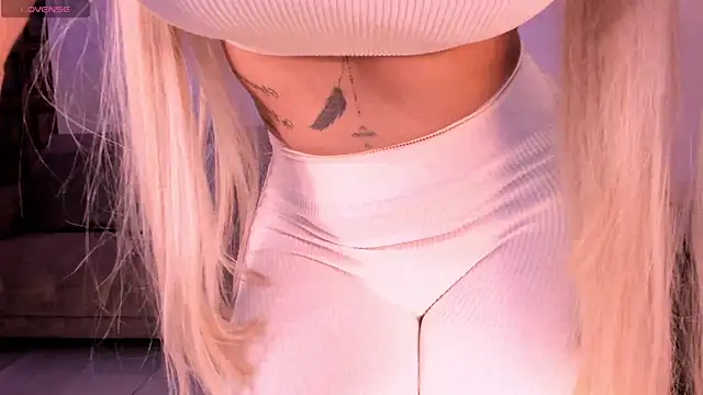 SophiePalmer online show from 03/09/25, 01:48