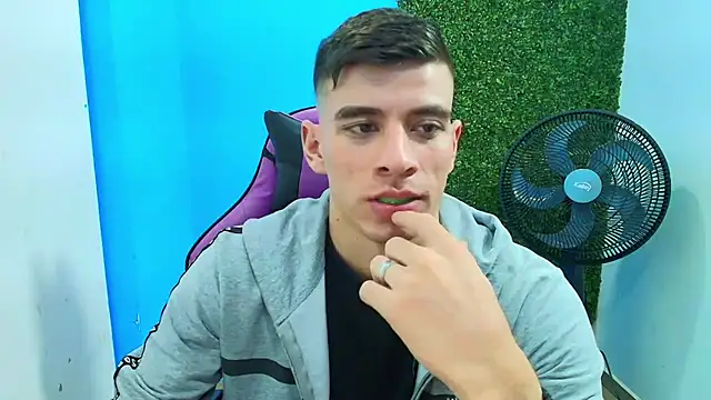 DEIBY BABY online show from 02/09/25, 04:46