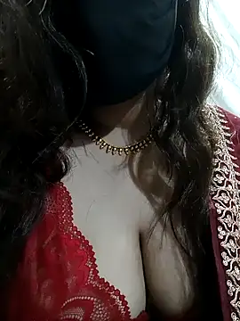 Sexybomb33 online show from 12/15/24, 10:37