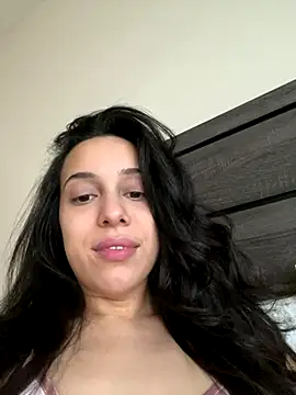 Snapshot of Natur4lBeautyb33 chatting on 12/05/24, 03:39 Natur4lBeautyb33 online show from 12/05/24, 03:39