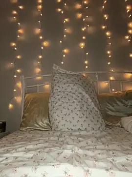 Snapshot of Natur4lBeautyb33 chatting on 01/07/25, 11:37 Natur4lBeautyb33 online show from 01/07/25, 11:37