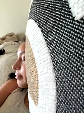 Snapshot of Natur4lBeautyb33 chatting on 10/21/25, 08:53 Natur4lBeautyb33 online show from 10/21/25, 08:53