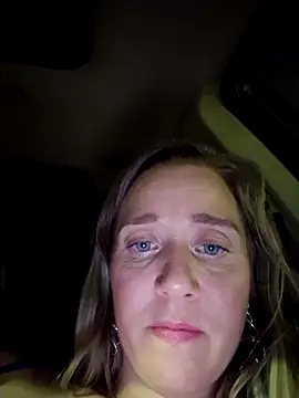 Snapshot of SkyelarSommer chatting on 02/19/25, 12:57 SkyelarSommer online show from 02/19/25, 12:57