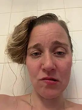 Snapshot of SkyelarSommer chatting on 03/16/25, 03:58 SkyelarSommer online show from 03/16/25, 03:58