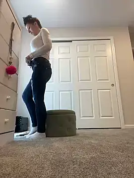 DominiqueX0 online show from 02/19/25, 05:27