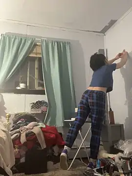 DominiqueX0 online show from 03/04/26, 05:24