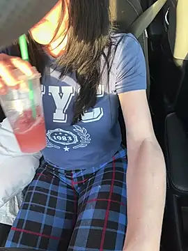 DominiqueX0 online show from 03/04/26, 09:54