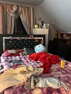 DominiqueX0 online show from 04/09/26, 02:22