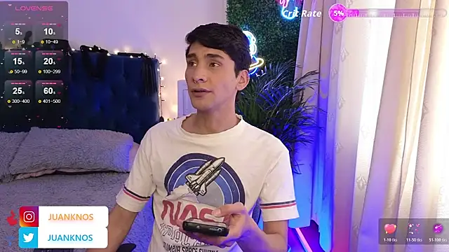 by pandora online show from 04/11/26, 06:56