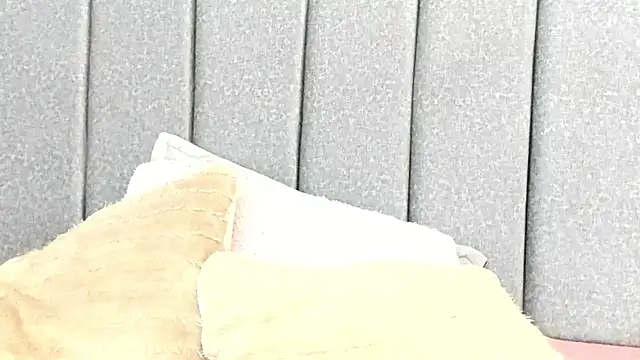 samantha stan online show from 11/19/25, 01:11