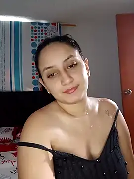 Snapshot of Angeelus2 chatting on 12/15/24, 08:36 Angeelus2 online show from 12/15/24, 08:36