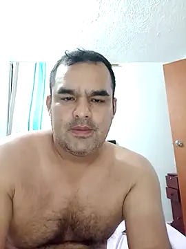 Snapshot of Angeelus2 chatting on 02/11/25, 10:28 Angeelus2 online show from 02/11/25, 10:28