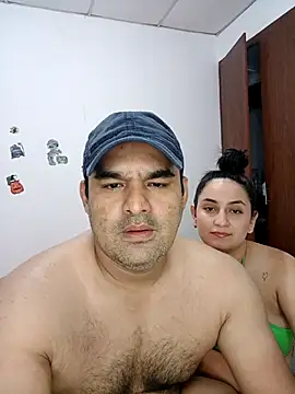 Snapshot of Angeelus2 chatting on 12/04/25, 03:16 Angeelus2 online show from 12/04/25, 03:16