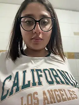 croftsmila online show from 02/20/25, 12:19