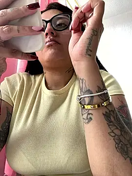 croftsmila online show from 01/18/26, 08:23