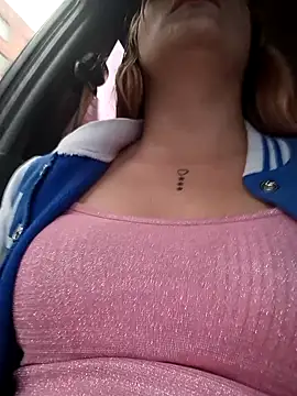 Snapshot of Misscata1106 chatting on 12/04/24, 10:30 Misscata1106 online show from 12/04/24, 10:30