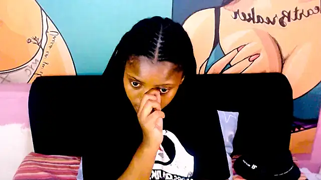 Snapshot of EroticDesiresxxx chatting on 11/25/25, 05:35 EroticDesiresxxx online show from 11/25/25, 05:35