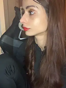 LaPetitechienne1 online show from 01/17/25, 08:13