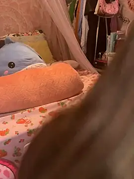 LaPetitechienne1 online show from 02/19/25, 03:27