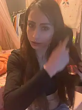 LaPetitechienne1 online show from 02/19/25, 09:14