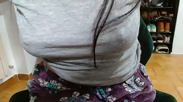 patatinahot87 online show from 01/14/26, 04:56