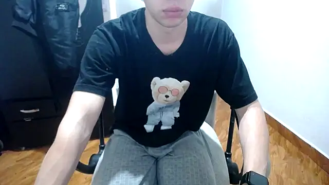 Snapshot of SexAegons chatting on 02/21/25, 11:44 SexAegons online show from 02/21/25, 11:44