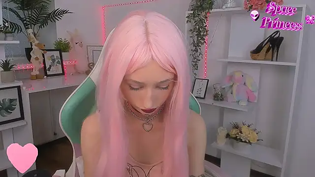 Katia Kim online show from 10/28/25, 06:50