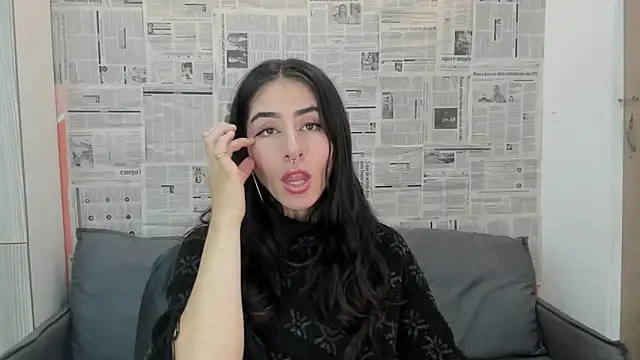 Mhelanny2 online show from 01/12/25, 03:03