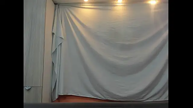 Mhelanny2 online show from 01/10/26, 04:42