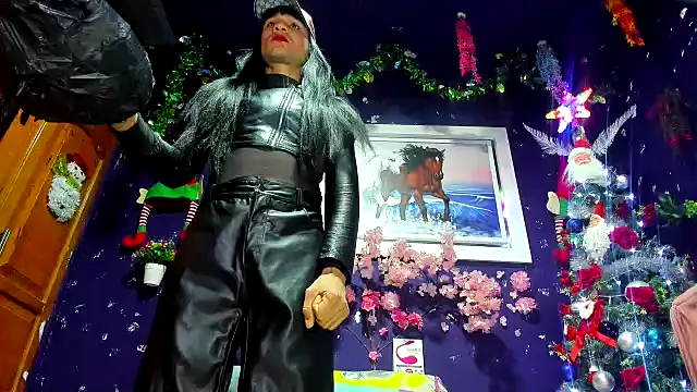 Snapshot of latintransbigcum chatting on 02/01/25, 02:34 latintransbigcum online show from 02/01/25, 02:34